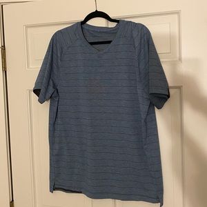 Men’s lululemon shirt